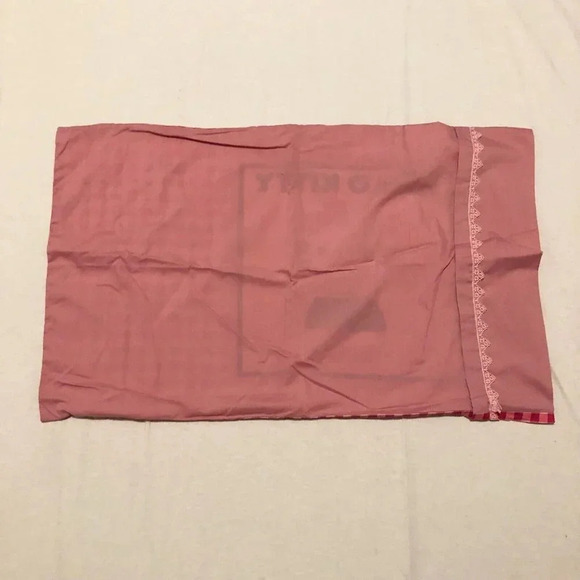 Hello Kitty Pink Checkered Pillowcase  29.5 x 18 Inch Pillow Case - Picture 9 of 16